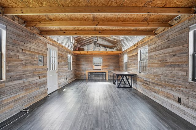 803 Lakeview Drive, Alvarado, TX 76009