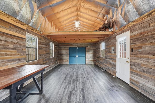 803 Lakeview Drive, Alvarado, TX 76009