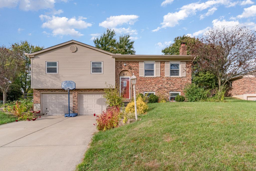 817 Wesley Drive, Villa Hills, KY 41017