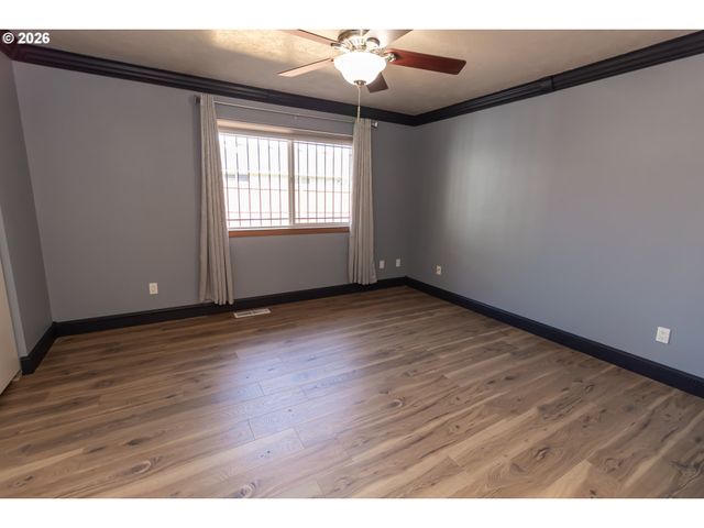 4659 Se RED CHERRY Ct, Salem, OR 97317