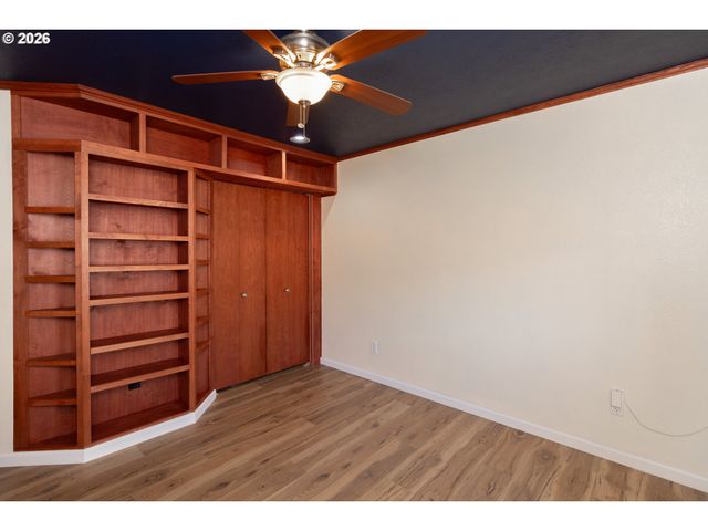 4659 Se RED CHERRY Ct, Salem, OR 97317
