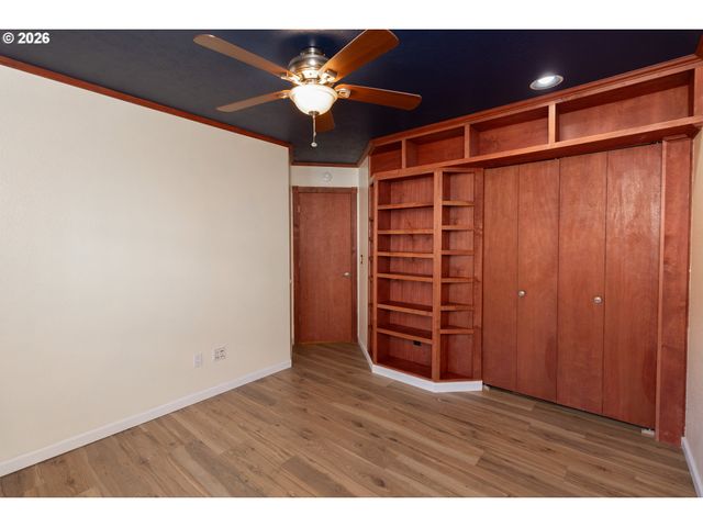 4659 Se RED CHERRY Ct, Salem, OR 97317