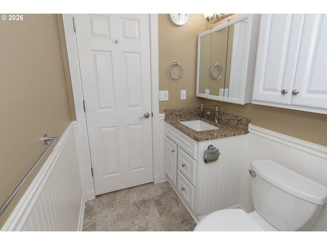 4659 Se RED CHERRY Ct, Salem, OR 97317