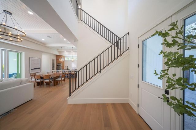 2420 FLOYD STREET, Sarasota, FL 34239