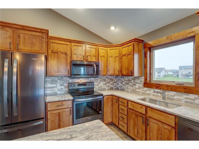 1633 72nd Avenue, Hammond, WI 54015