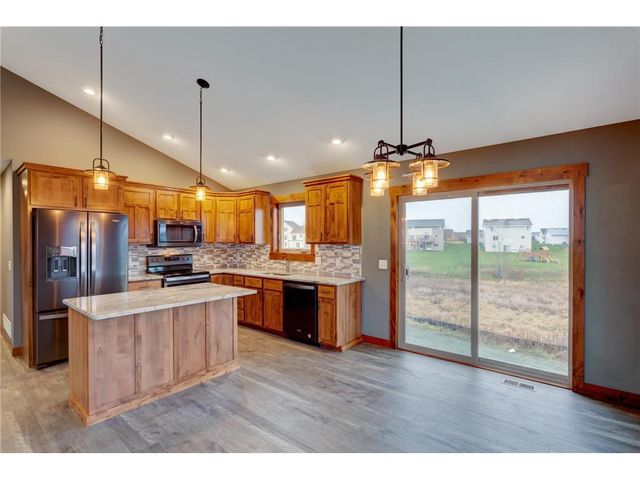1633 72nd Avenue, Hammond, WI 54015