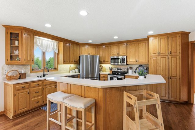 5296 Salem Lane, Greenfield, MN 55357