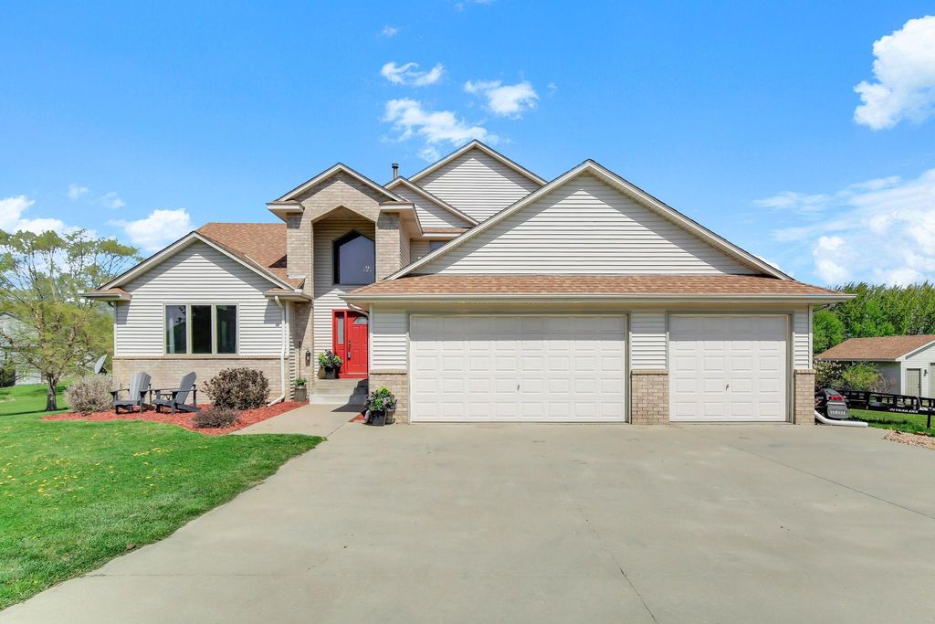 5296 Salem Lane, Greenfield, MN 55357