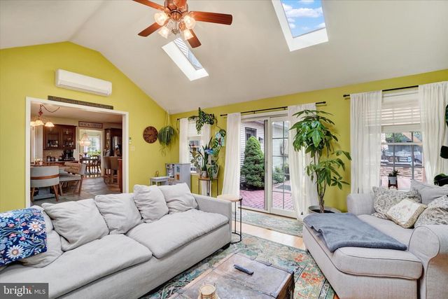 1649 LILAC RD, York, PA 17408