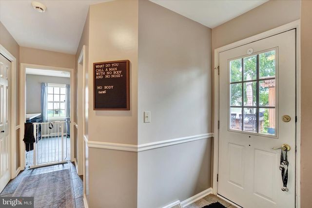 1649 LILAC RD, York, PA 17408
