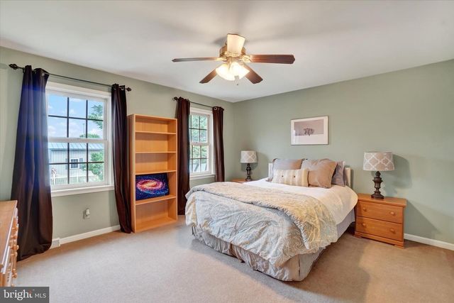 1649 LILAC RD, York, PA 17408