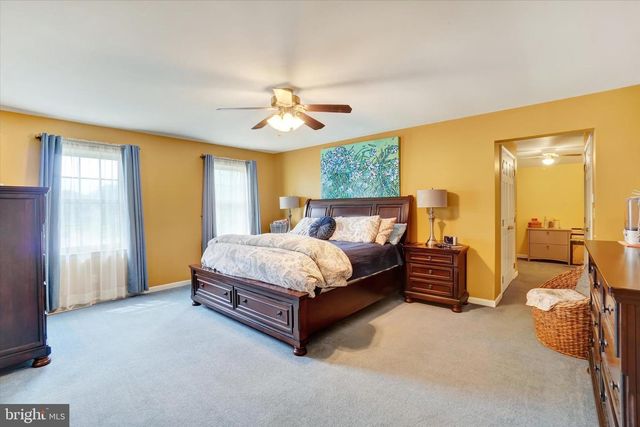 1649 LILAC RD, York, PA 17408