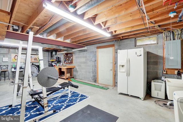 1649 LILAC RD, York, PA 17408