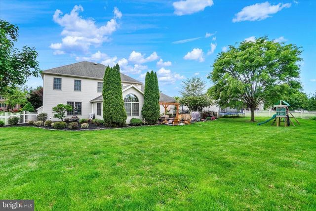 1649 LILAC RD, York, PA 17408