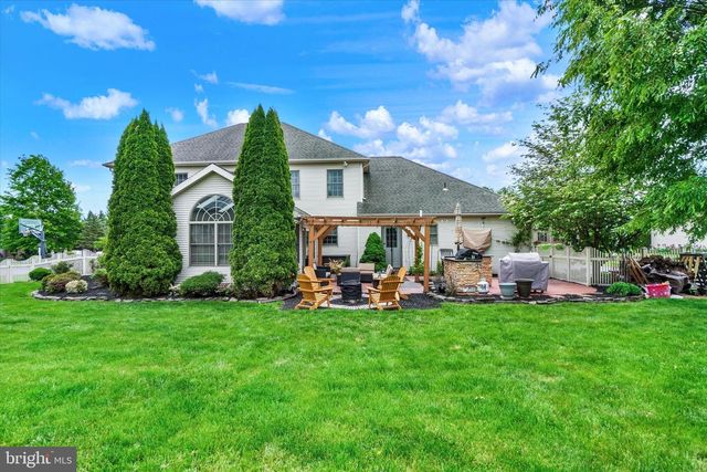 1649 LILAC RD, York, PA 17408