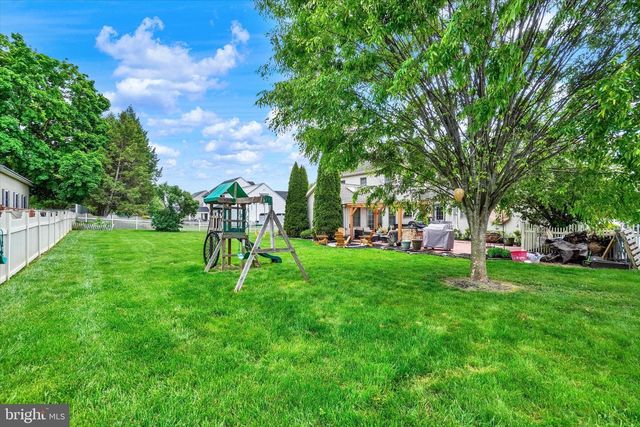 1649 LILAC RD, York, PA 17408