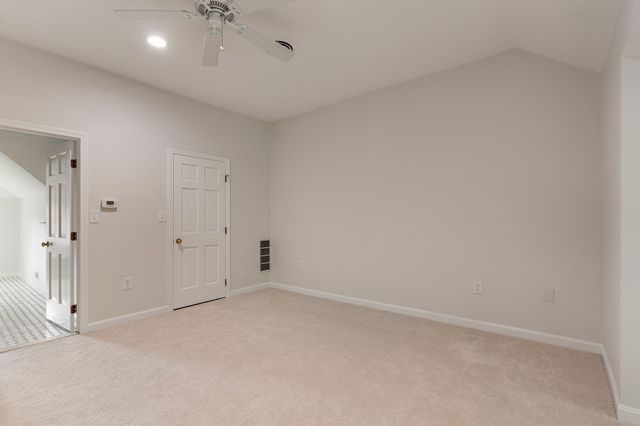 1005 Sherwood Forest Lane 1005, Saugus, MA 01906