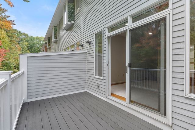 1005 Sherwood Forest Lane 1005, Saugus, MA 01906