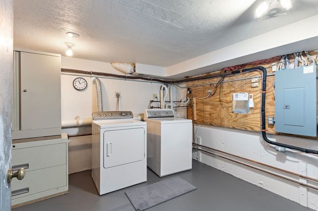 1005 Sherwood Forest Lane 1005, Saugus, MA 01906