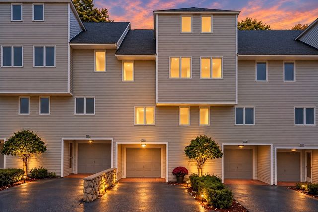 1005 Sherwood Forest Lane 1005, Saugus, MA 01906