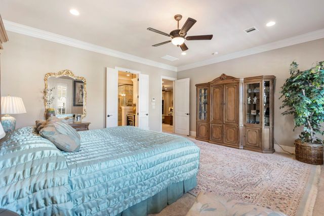 108 Mcgoey Circle, The Woodlands, TX 77384