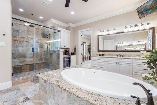 108 Mcgoey Circle, The Woodlands, TX 77384