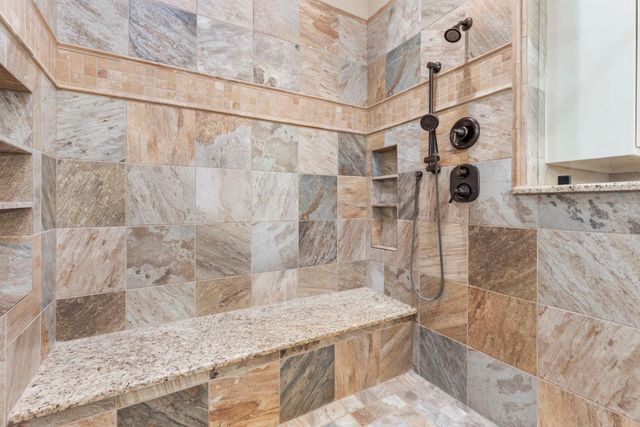 108 Mcgoey Circle, The Woodlands, TX 77384