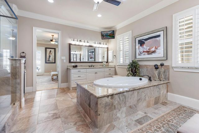 108 Mcgoey Circle, The Woodlands, TX 77384