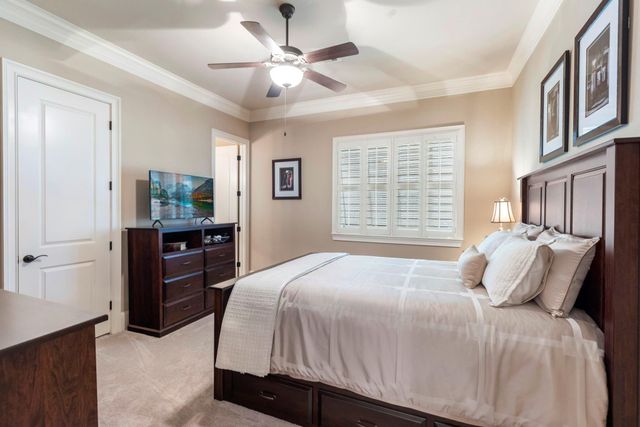 108 Mcgoey Circle, The Woodlands, TX 77384