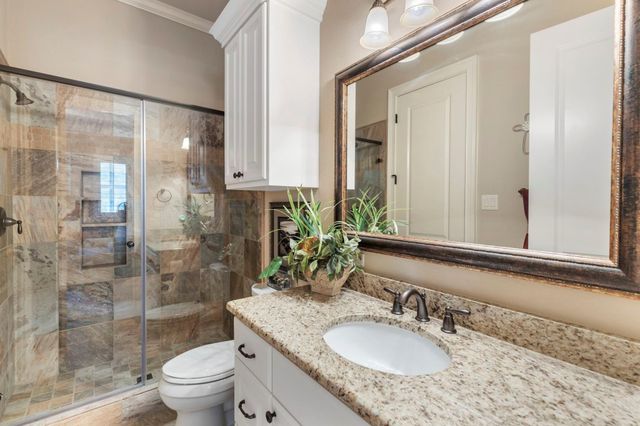 108 Mcgoey Circle, The Woodlands, TX 77384