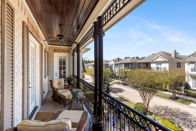 108 Mcgoey Circle, The Woodlands, TX 77384