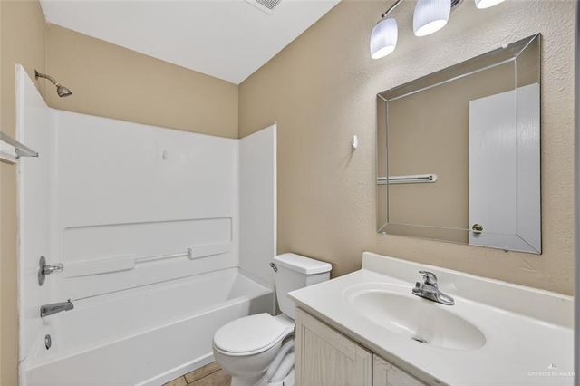 4717 Thunderbird Avenue, Mcallen, TX 78504