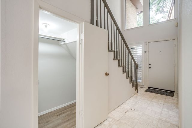 5605 Collinwood Avenue, Fort Worth, TX 76107