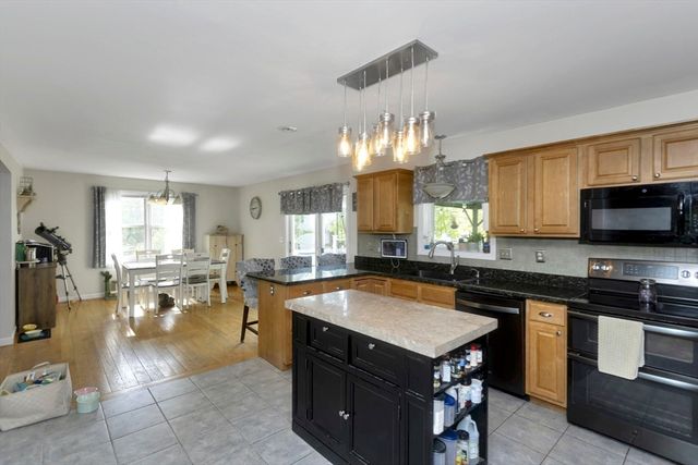 40 Coffey Hill Road, Ware, MA 01082