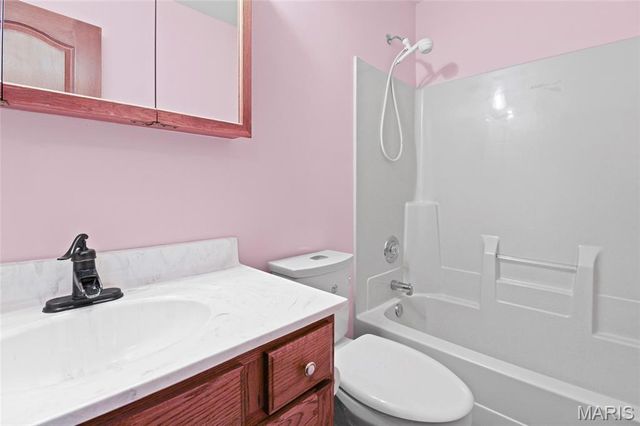 6677 Creekstone Drive, Barnhart, MO 63012