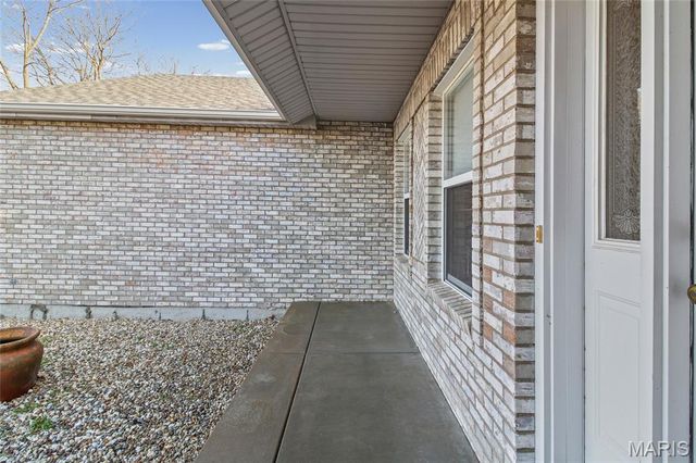 6677 Creekstone Drive, Barnhart, MO 63012