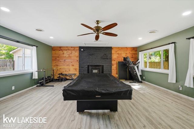 21325 Drexel Street, Clinton Township, MI 48036
