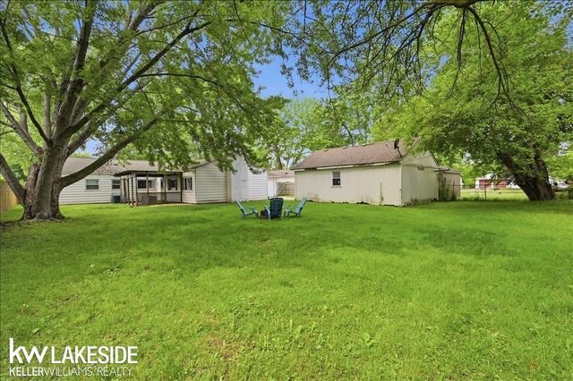 21325 Drexel Street, Clinton Township, MI 48036