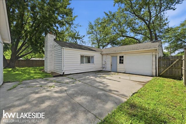 21325 Drexel Street, Clinton Township, MI 48036