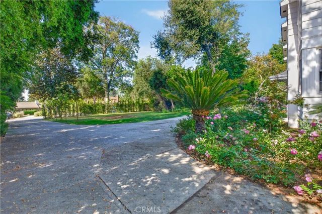 275 Arbolada Dr, Arcadia, CA 91006