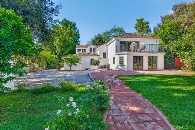 275 Arbolada Dr, Arcadia, CA 91006