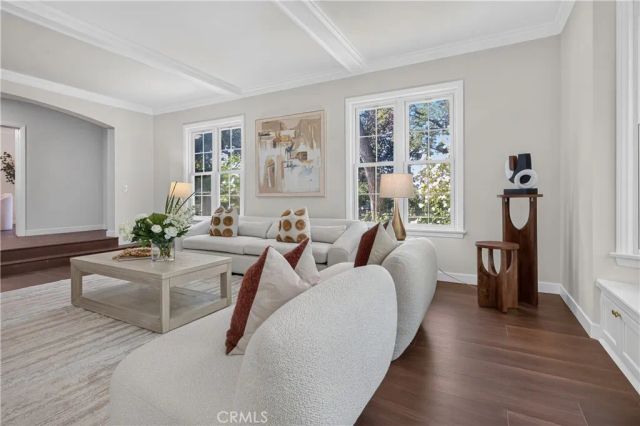 275 Arbolada Dr, Arcadia, CA 91006