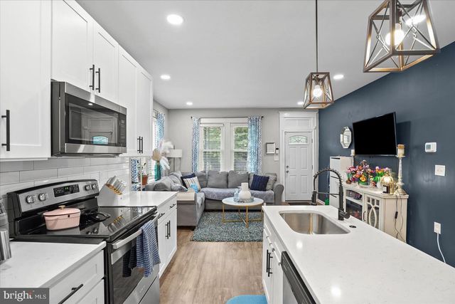 2809 HEMLOCK AVE, Baltimore, MD 21214