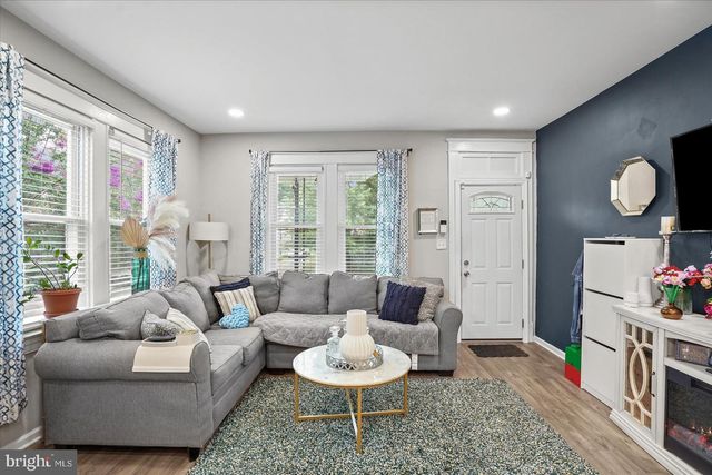 2809 HEMLOCK AVE, Baltimore, MD 21214