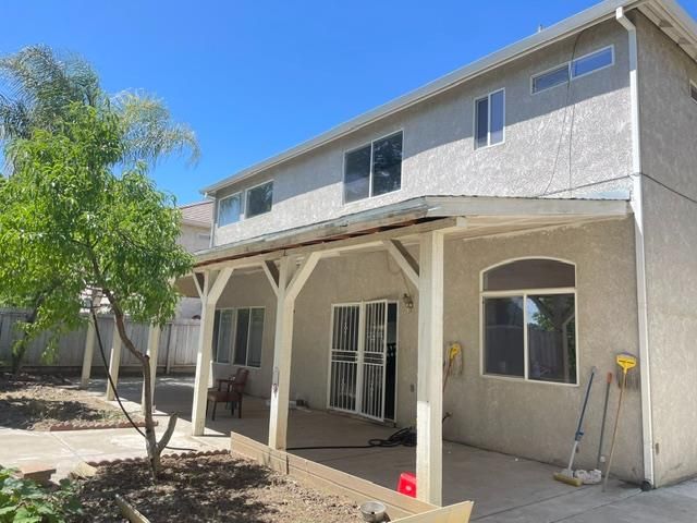 526 Eleni Ln, Manteca, CA 95336