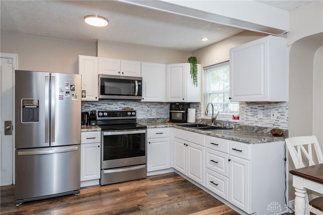 4005 W Corinth Boulevard, Dayton, OH 45410