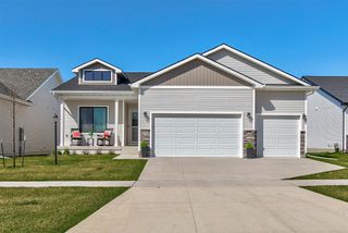 6744 NE 12th Court, Des Moines, IA 50313