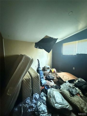 5501 Winchelsea Drive, St Louis, MO 63121