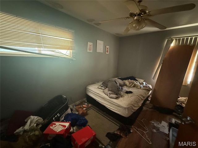 5501 Winchelsea Drive, St Louis, MO 63121