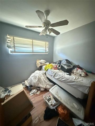 5501 Winchelsea Drive, St Louis, MO 63121